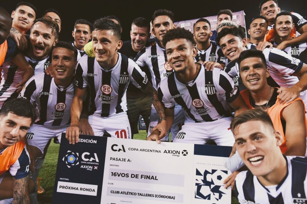 Talleres-Cheque-CopaArgentina