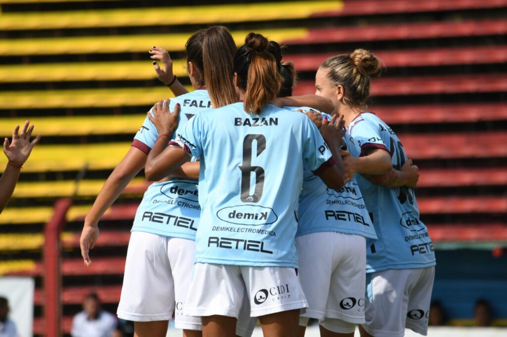 Uai-Urquiza-Femenino