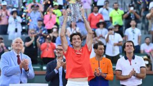 fritz-indian-wells-2022-trophy-1